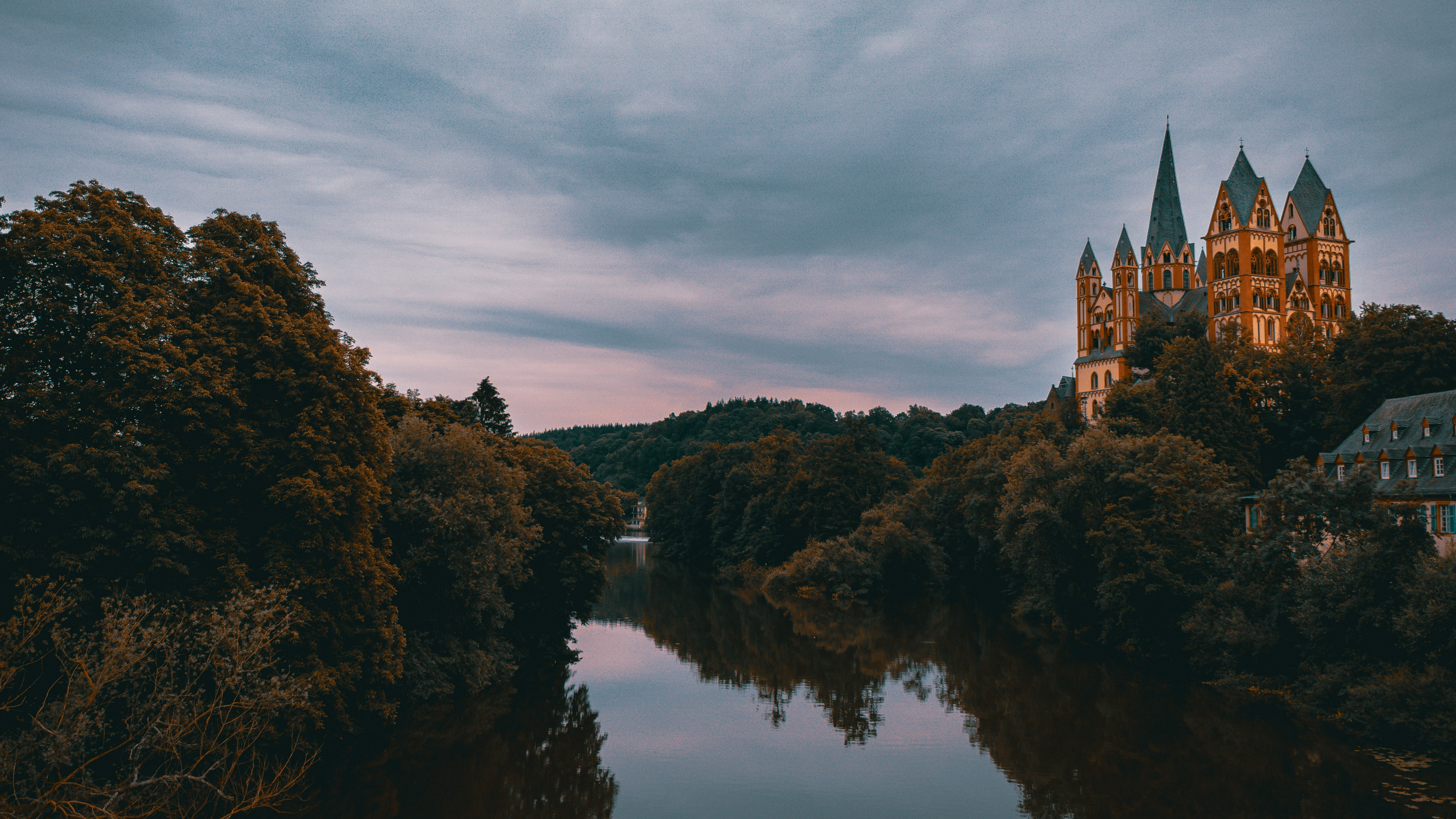 Raja Sen KWOKlHydb7E Unsplash