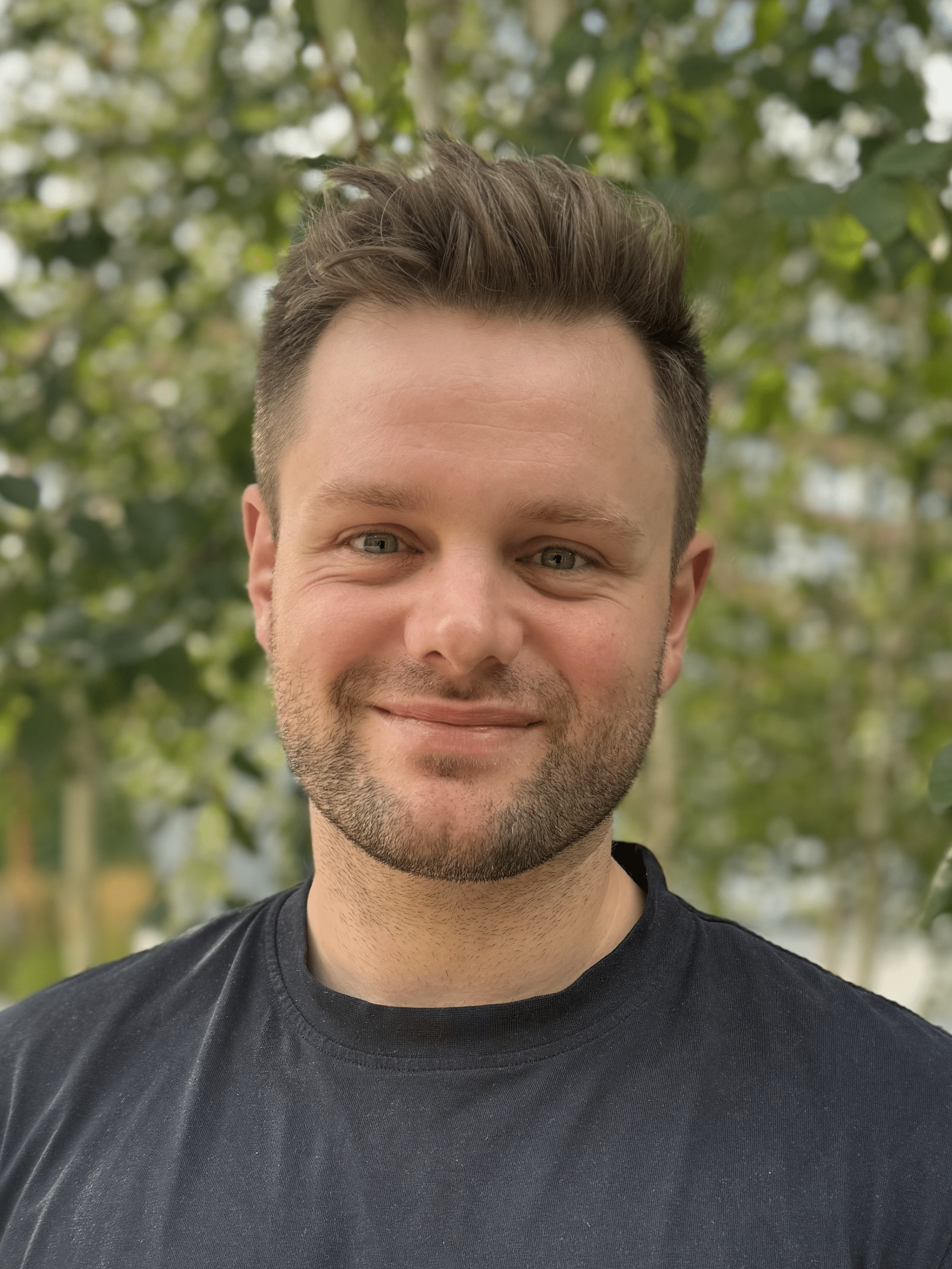 Portrait-Foto Carl-Linus Deichert.