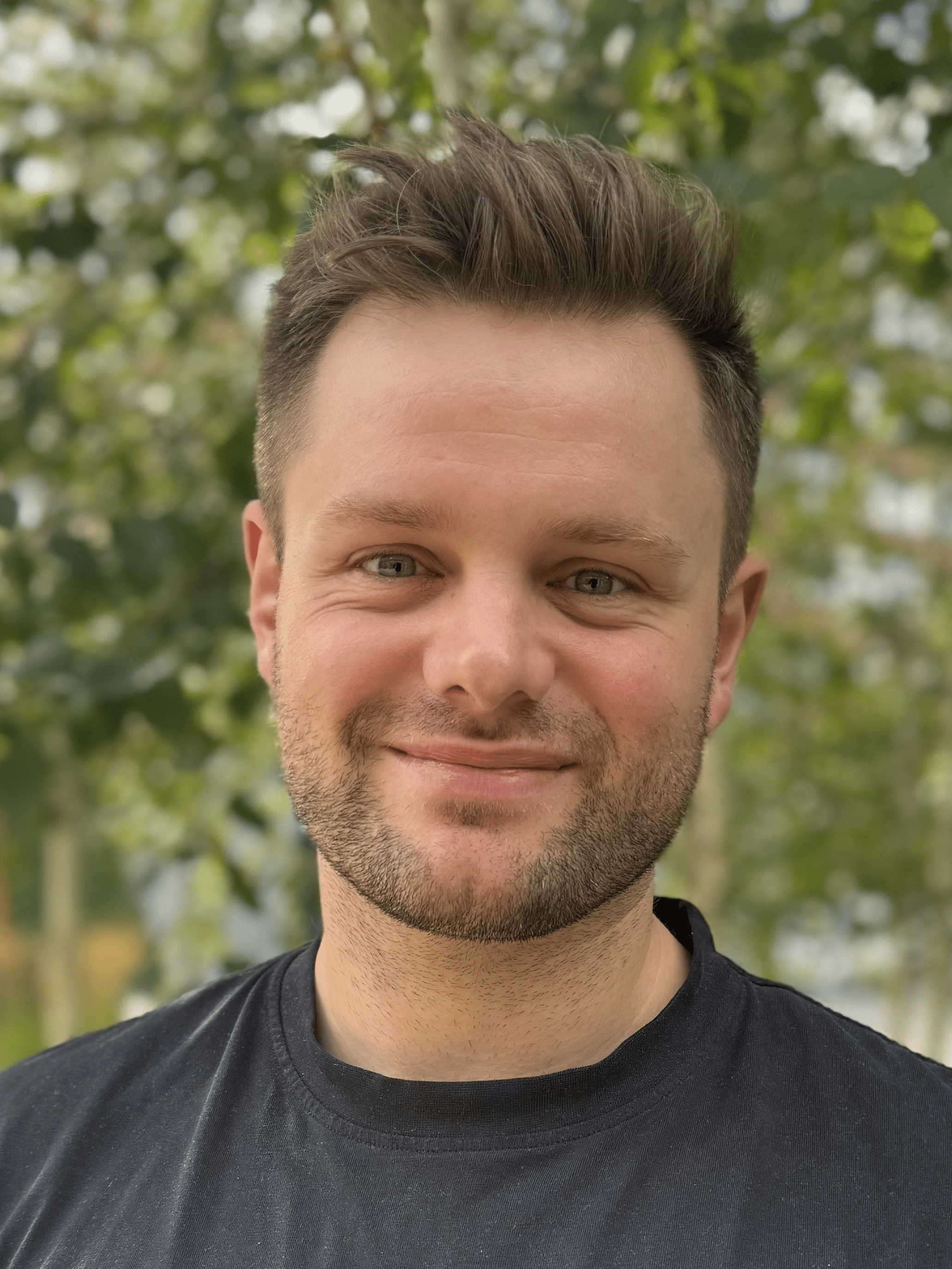 Portrait-Foto Carl-Linus Deichert.